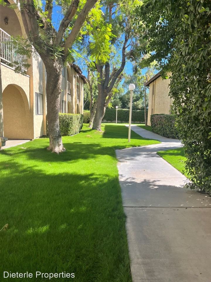 Royal Oaks Apartments in Bermuda Dunes Royal Oaks Apartments, Bermuda