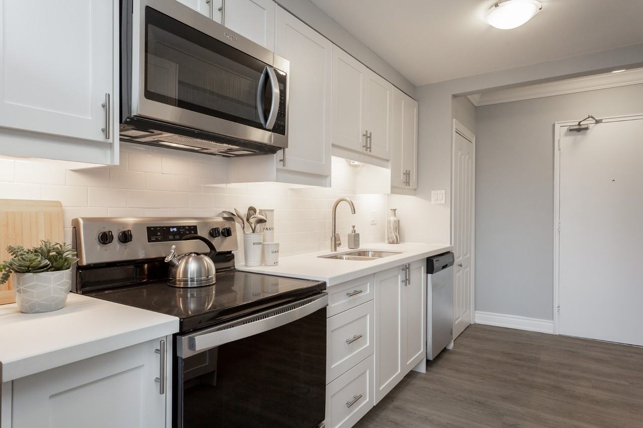 160 Hughson Street South Apartments 160 Hughson St S, Hamilton, ON