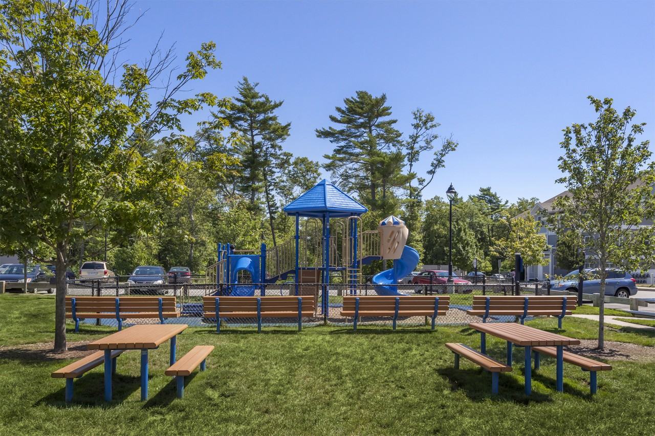 The Retreat at Union Pond Apartments 631 Gatehouse Drive 631