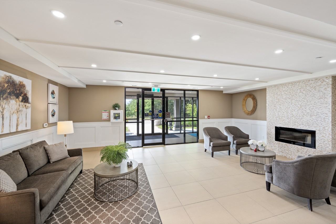 Westmount Estates III Apartments 315 Southdale Rd W, London, ON N6J