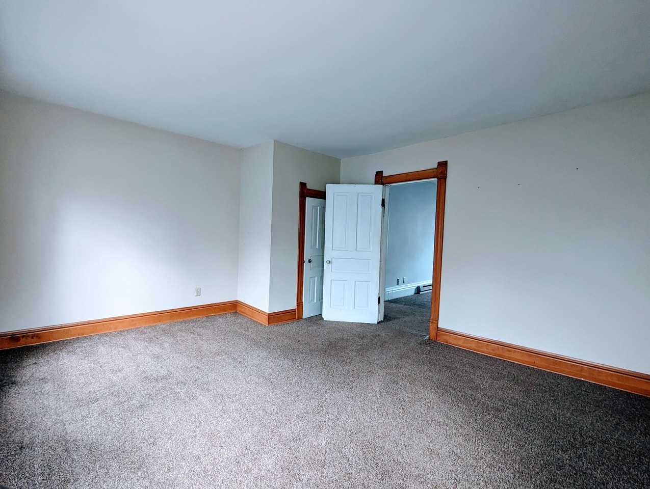 2406 Lincoln St Ne Apartments in Windom Park, Minneapolis, MN 55418