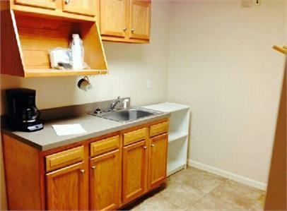 Cane Run Building Apartments 4211 Cane Run Rd, Louisville, KY 40216