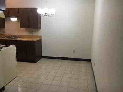 Woodland Park Ivanhoe Apartments 106 S Highway 5, Ivanhoe, MN 56142