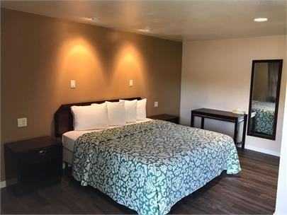 Madison Spence Apartments 3575 E Washington Ave, Madison, WI 53704