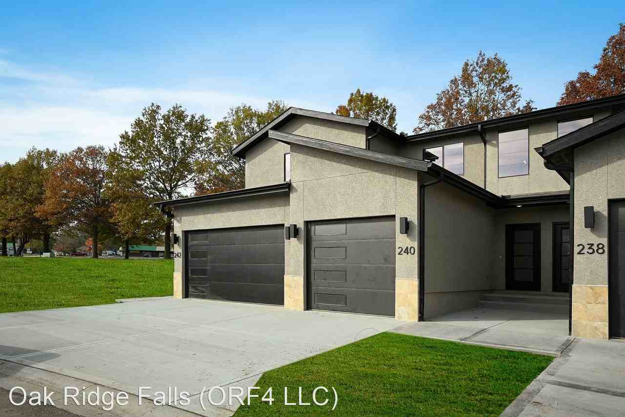 Brand New Luxury Townhomes Apartments Lot 63, Raymore, MO 64083 Zumper