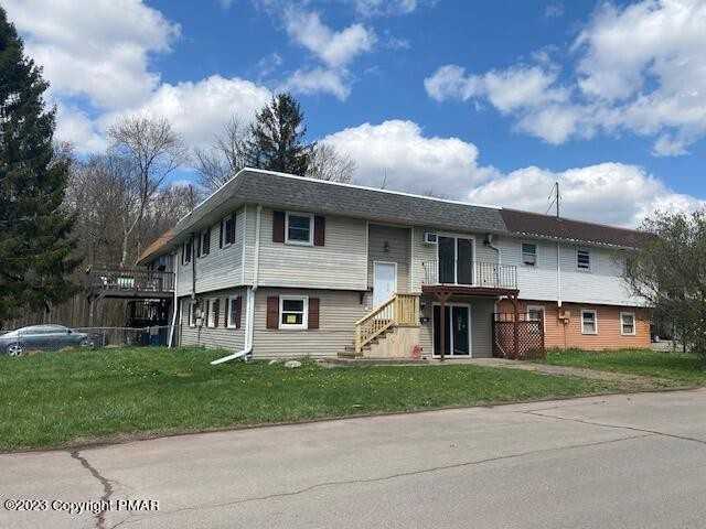 1001 North St, Weatherly, PA 18255 2 Bedroom Apartment for 975/month