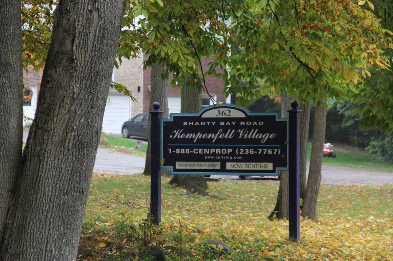 Kempenfelt Village Apartments 362 Shanty Bay Rd, OroMedonte, ON L4M 1E7 Zumper