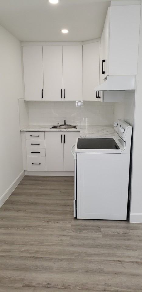 3 Claxton Blvd Apartments in Cedarvale, Toronto, ON M6C 1L6 Zumper