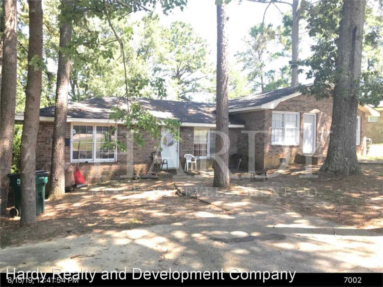 159 Adamson Dr (16), 27 C&D & 37 A&B Allen Dr Apartments 159 Adamson