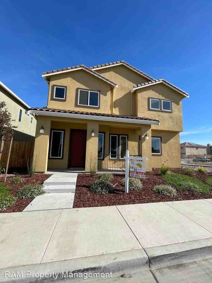 Bundeson Dr, Hollister, CA 95023 4 Bedroom House for 3,800/month Zumper