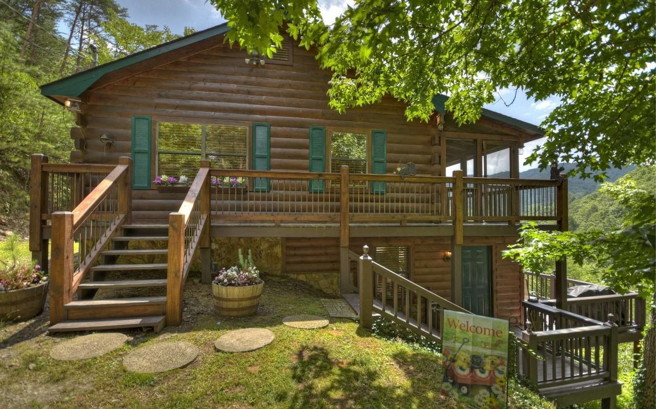 216 Laurel Creek Rd, Blue Ridge, GA 30513 2 Bedroom House for 2,000