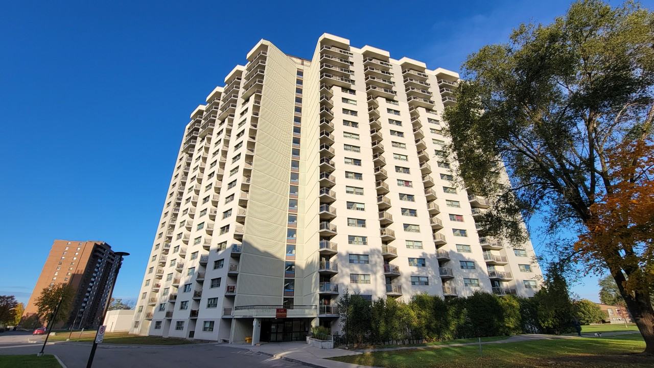 Riviera Gate Apartments 1300/1310 Mcwatters Rd, Ottawa, ON K2C None