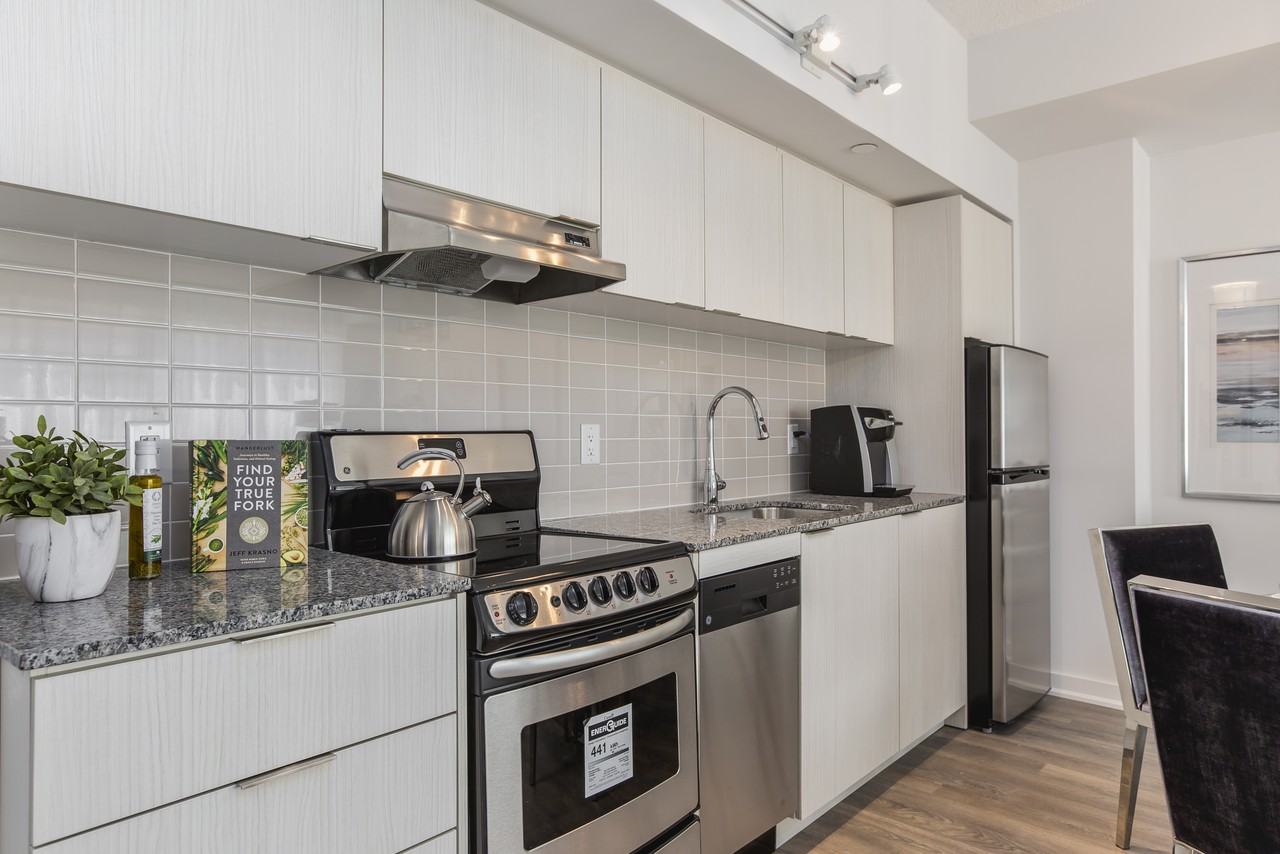 The Britt Apartments 31 Phipps St, Toronto, ON M4Y 0E5 Zumper