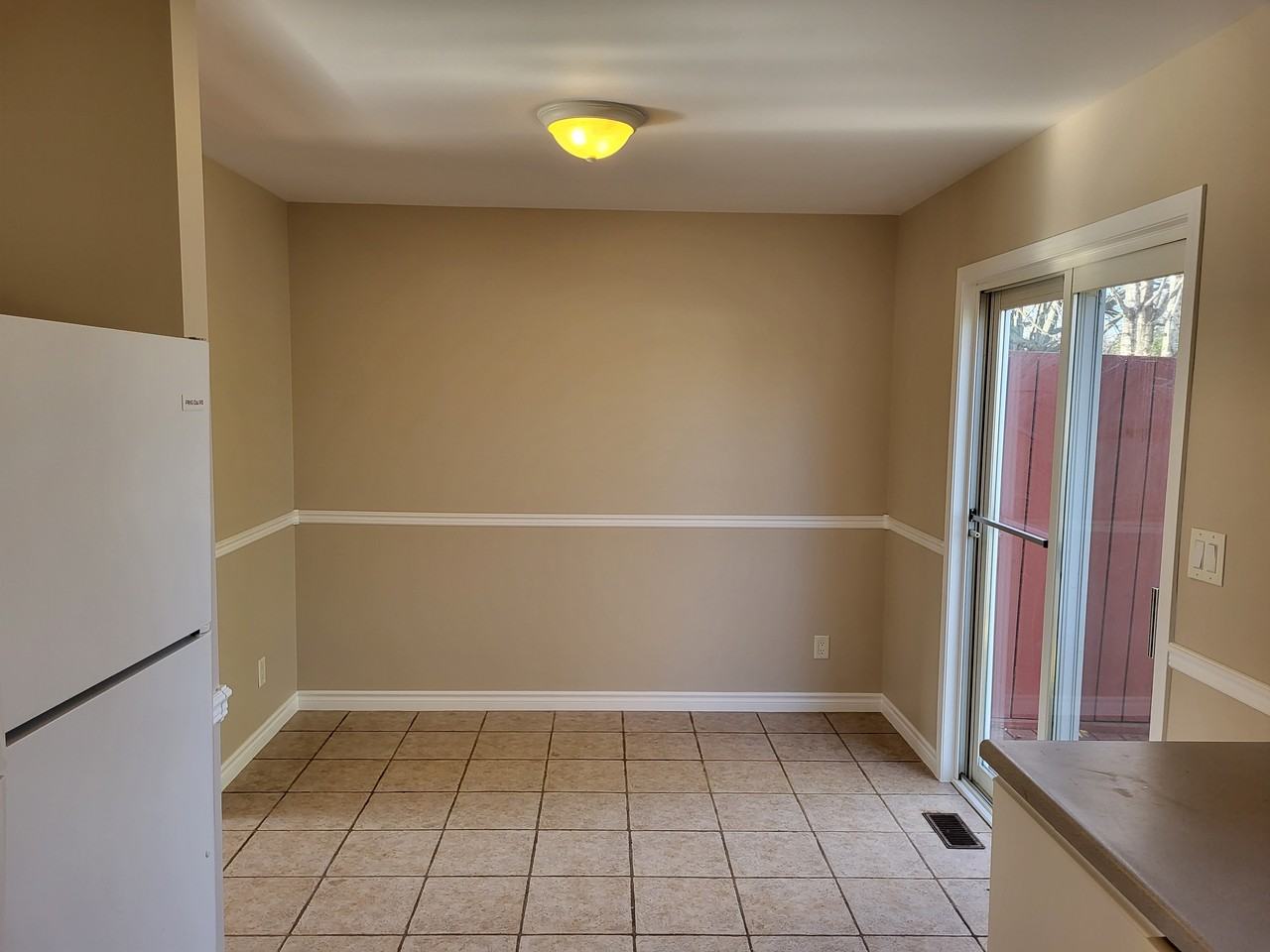 470 Grandtrunk Avenue, Kingston, ONTARIO K7M 8W8 3 Bedroom House for