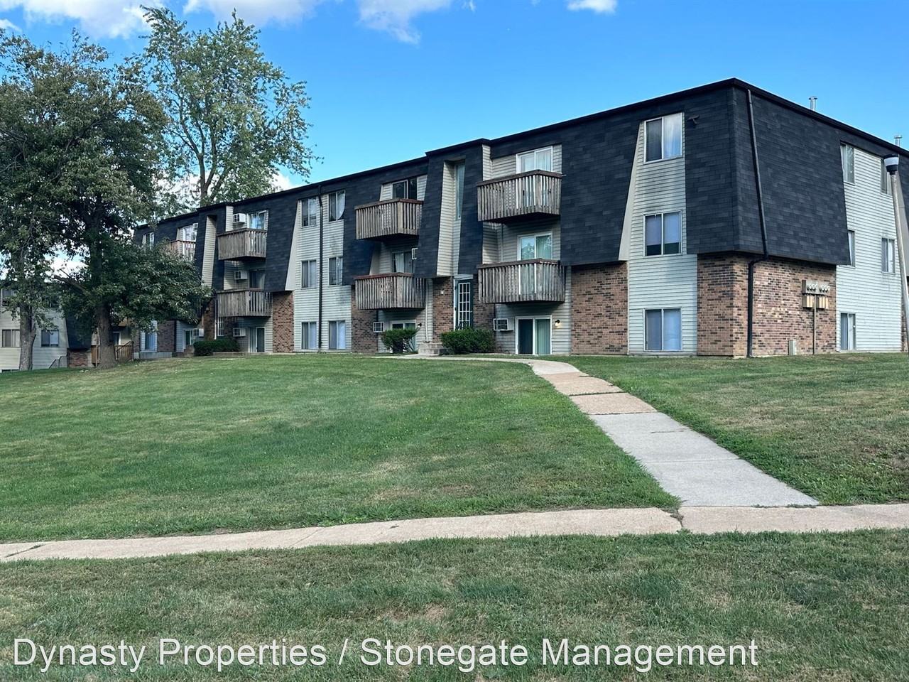 Woodlands Apartments 10032 Neville Walk St, Saint Louis, MO 63136 Zumper