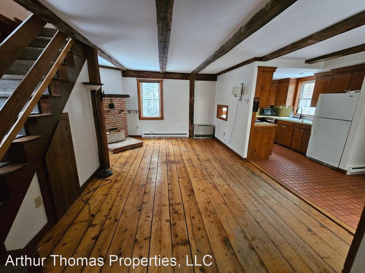 Charming Antique Cape Circa 1829 Apartments 738 Northline Rd, Center