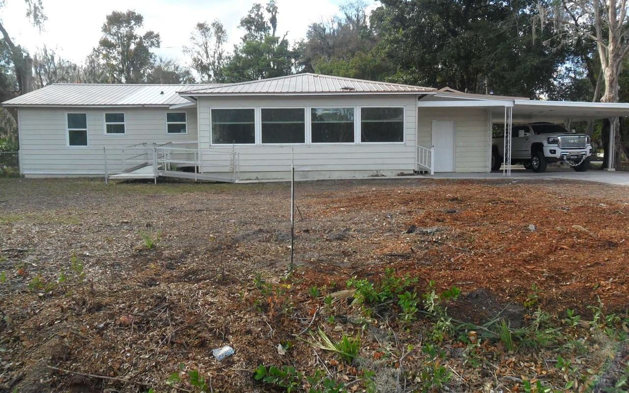 305 Sw Alamo Dr, Lake City, FL 32025 3 Bedroom House for 1,800/month