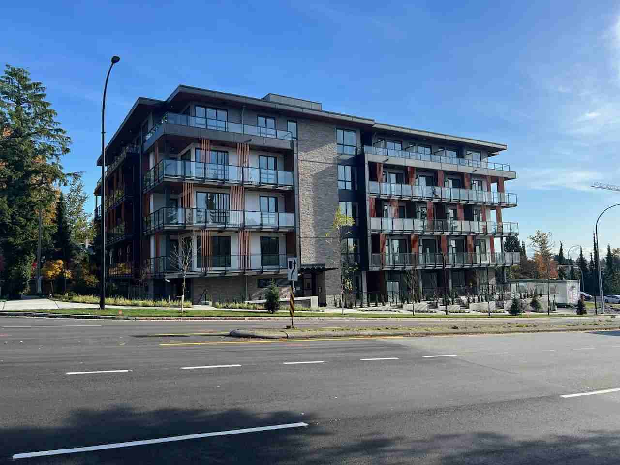 AXIR RENTAL APARTMENT Apartments 2590 Lonsdale Avenue, North