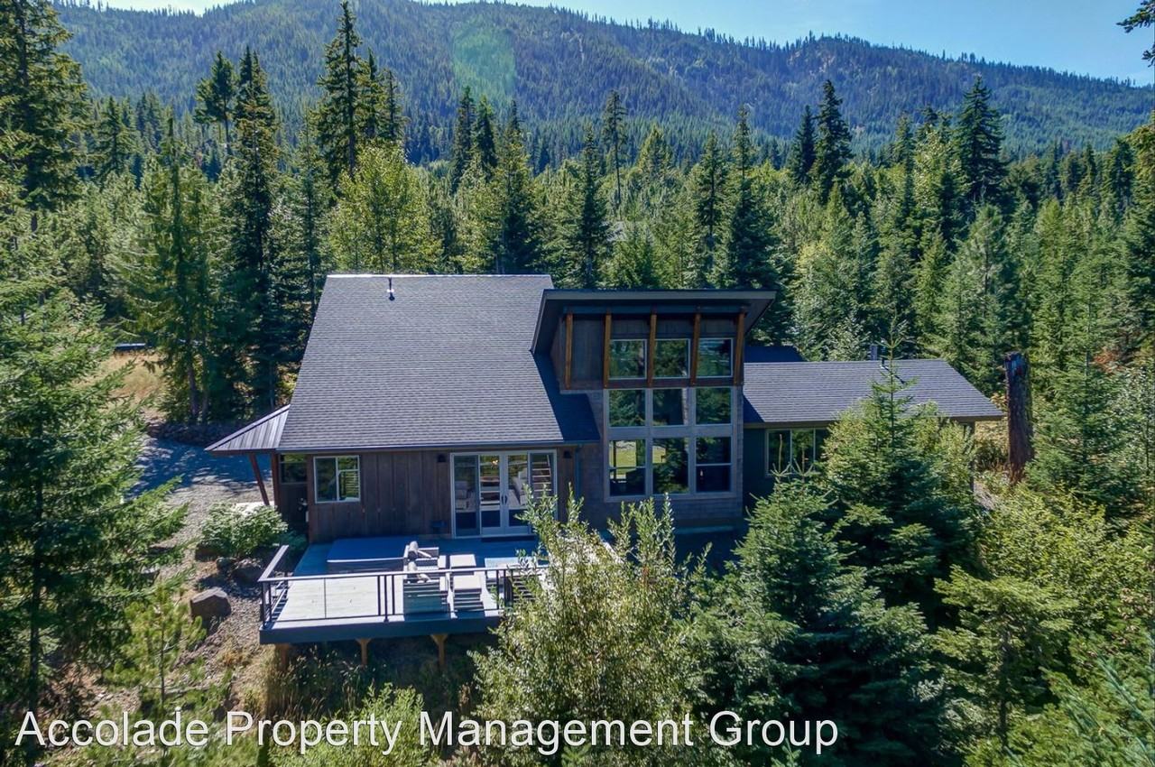 240 Snow Ridge Dr, Cle Elum, WA 98922 2 Bedroom House for 3,000/month