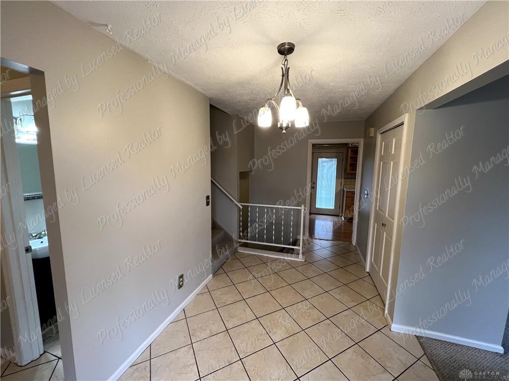 2813 Wellsford Dr, Springfield, OH 45503 3 Bedroom House for 1,725