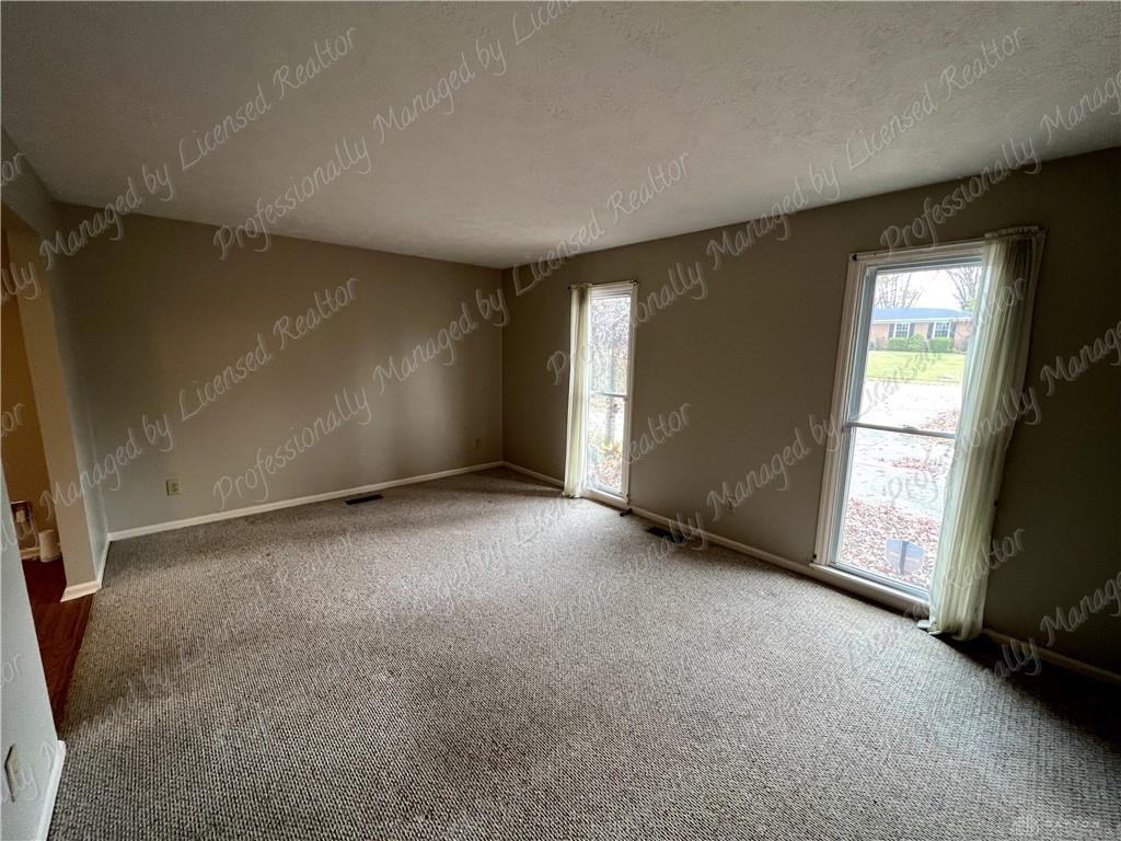 2813 Wellsford Dr, Springfield, OH 45503 3 Bedroom House for 1,725