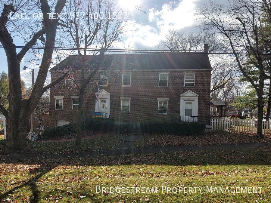 412 W Dorothy Ln, Kettering, OH 45429 2 Bedroom Apartment for 925