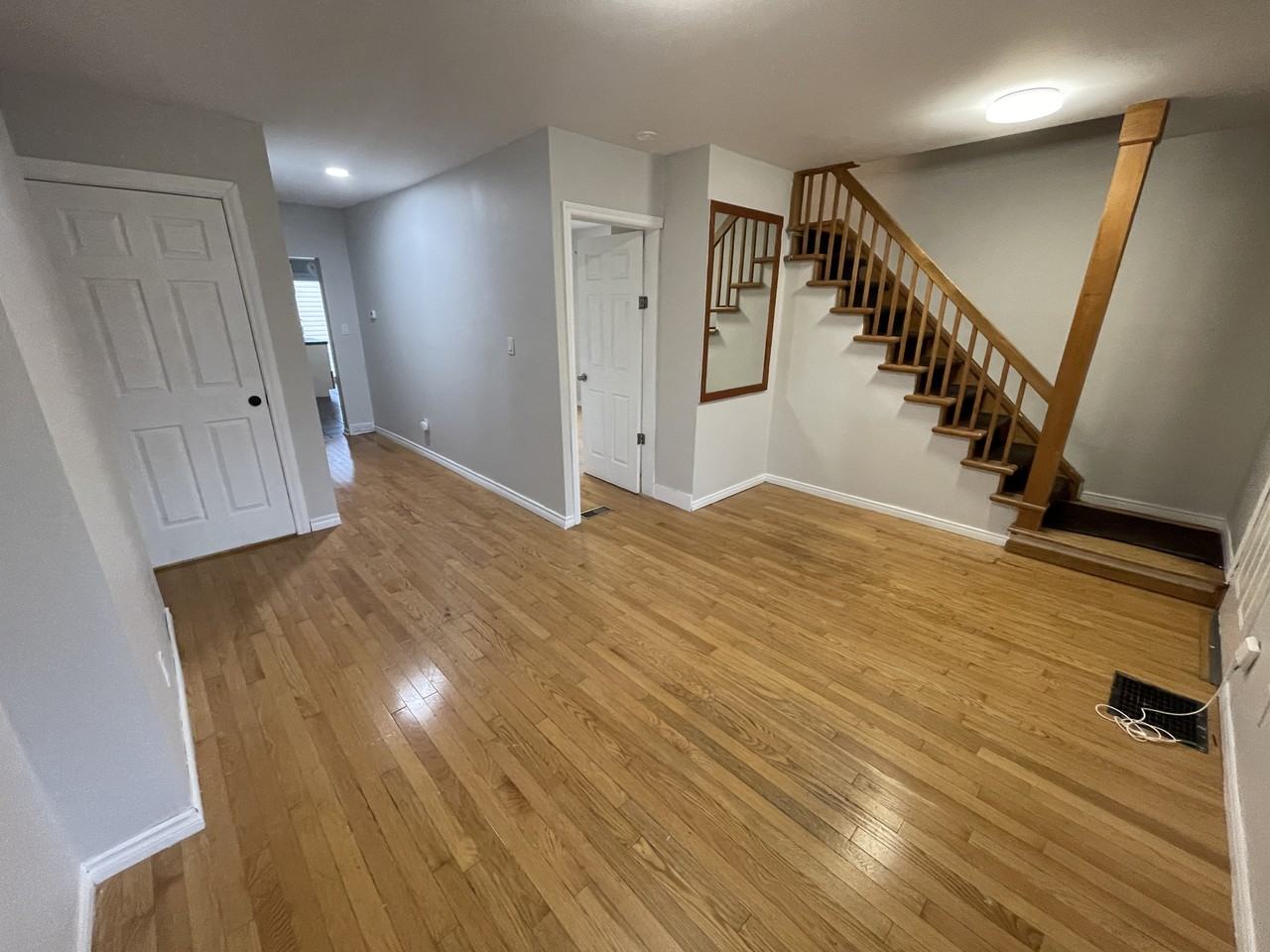 396 Mcewan Ave, Windsor, ON N9B 2E6, CAN 5 bedroom House Rental Zumper