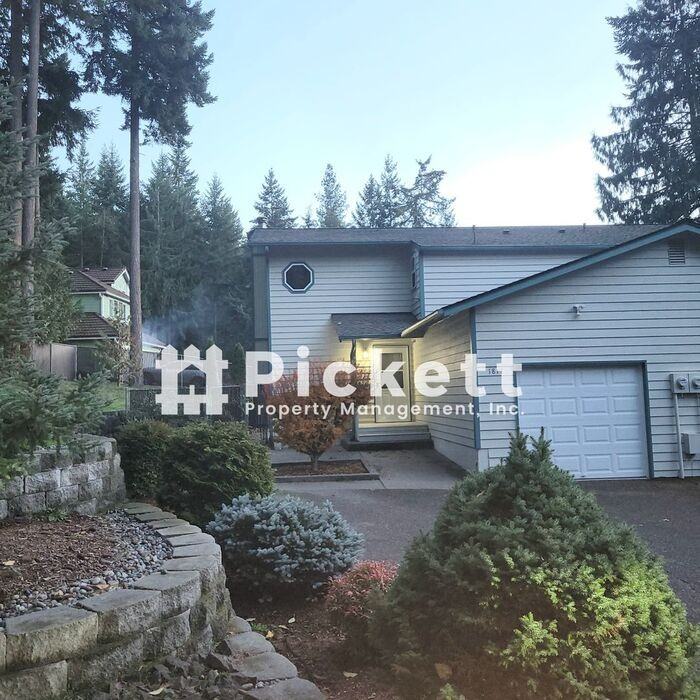 1817 Nw Estrellita Ln, Silverdale, WA 98383 2 Bedroom House for 1,800