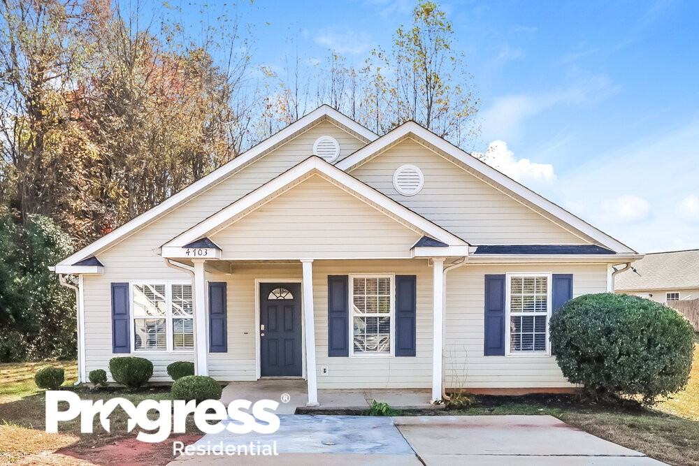 4703 Tumbleweed Ct, Charlotte, NC 28208 3 Bedroom House for 1,595