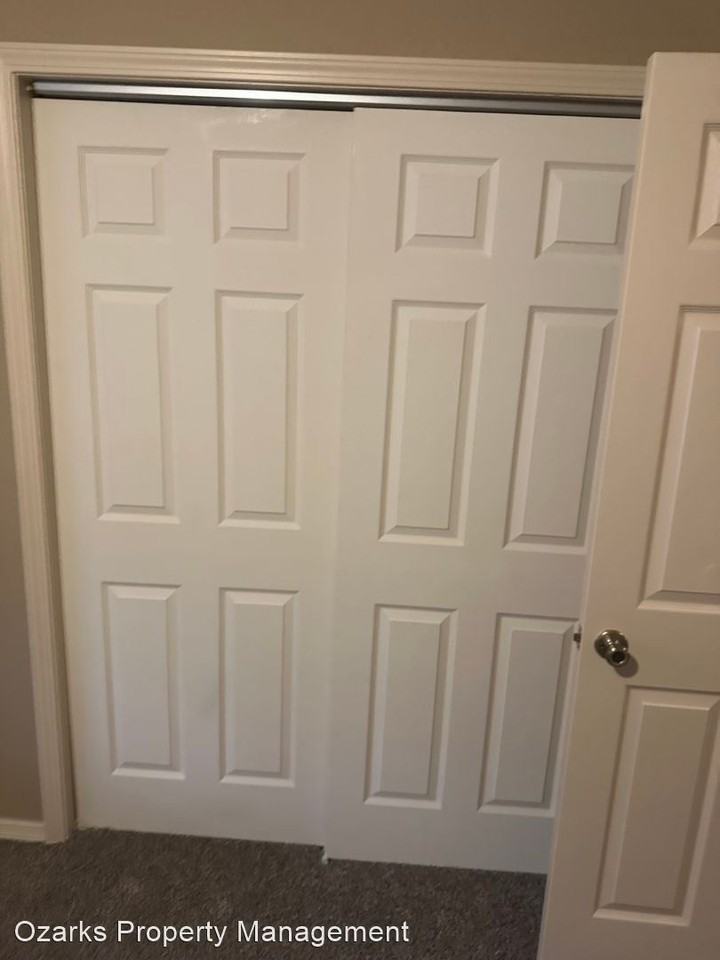 1 CHURCH STREET Apartments 1 Church Dr, Kimberling City, MO 65686