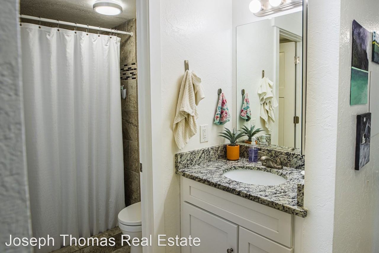 Men's and Women's Private and Shared rooms Apartments 519 519/529 W