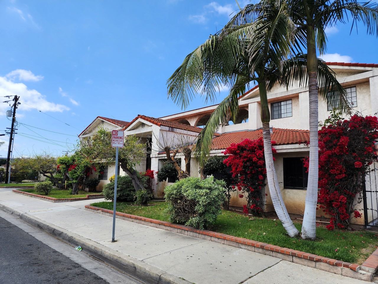 Villa Pacifica Apartments 13535 Chadron Avenue, Hawthorne, CA 90250 Zumper