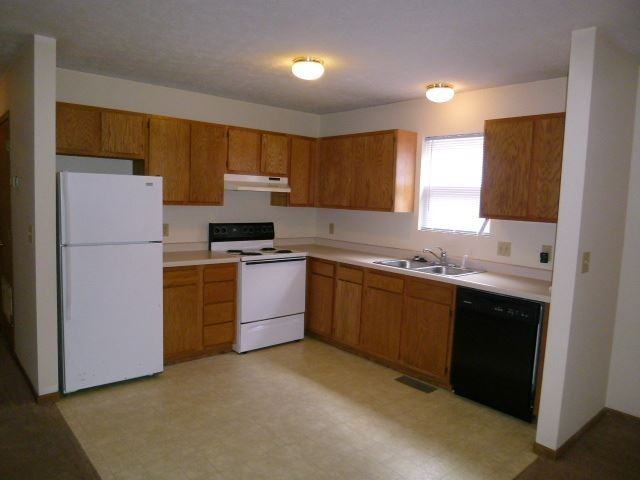 524 S 5th St Apartments in Farrington's Grove, Terre Haute, IN 47807 Zumper