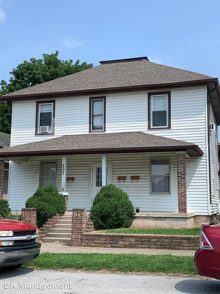 202 W Pike Street Apartments 202 W Pike St, Crawfordsville, IN 47933