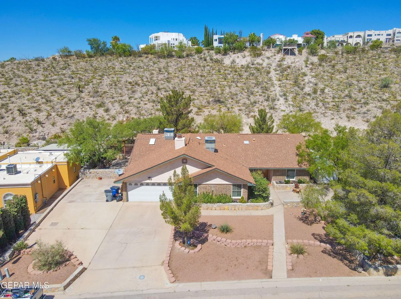 5665 Oak Cliff Drive Drive, El Paso, TX 79912 3 Bedroom House for