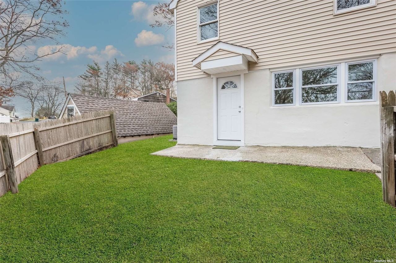 34A Greenlawn Rd A, Sound Beach, NY 11789 2 Bedroom Apartment for 2,500/month Zumper