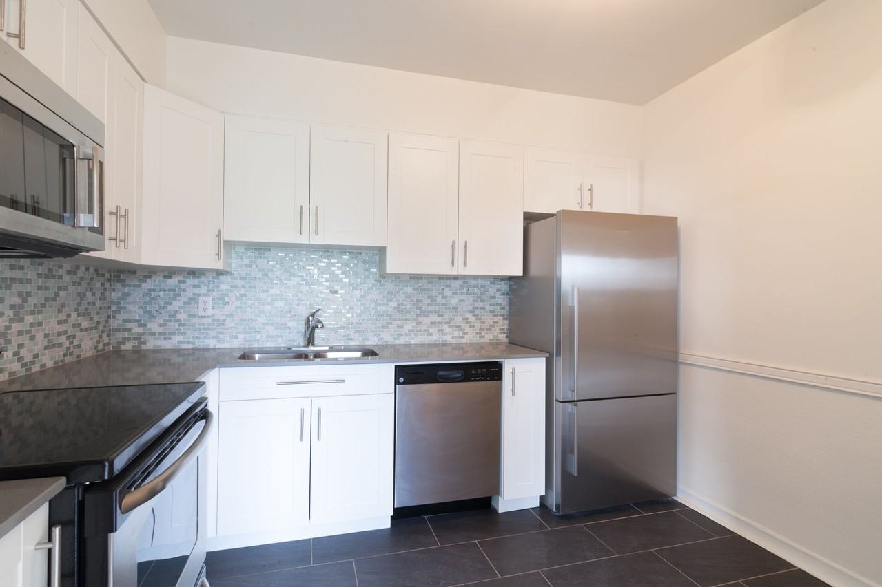 4555 Bonavista Avenue Apartments 4555 Av Bonavista, Montréal, QC H3W 2C7 Zumper