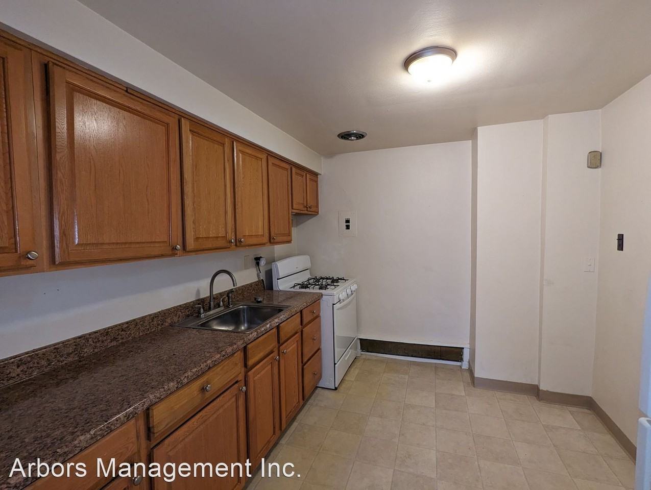 3592 Brighton Road Apartments 3592 Brighton Rd, Pittsburgh, PA 15212