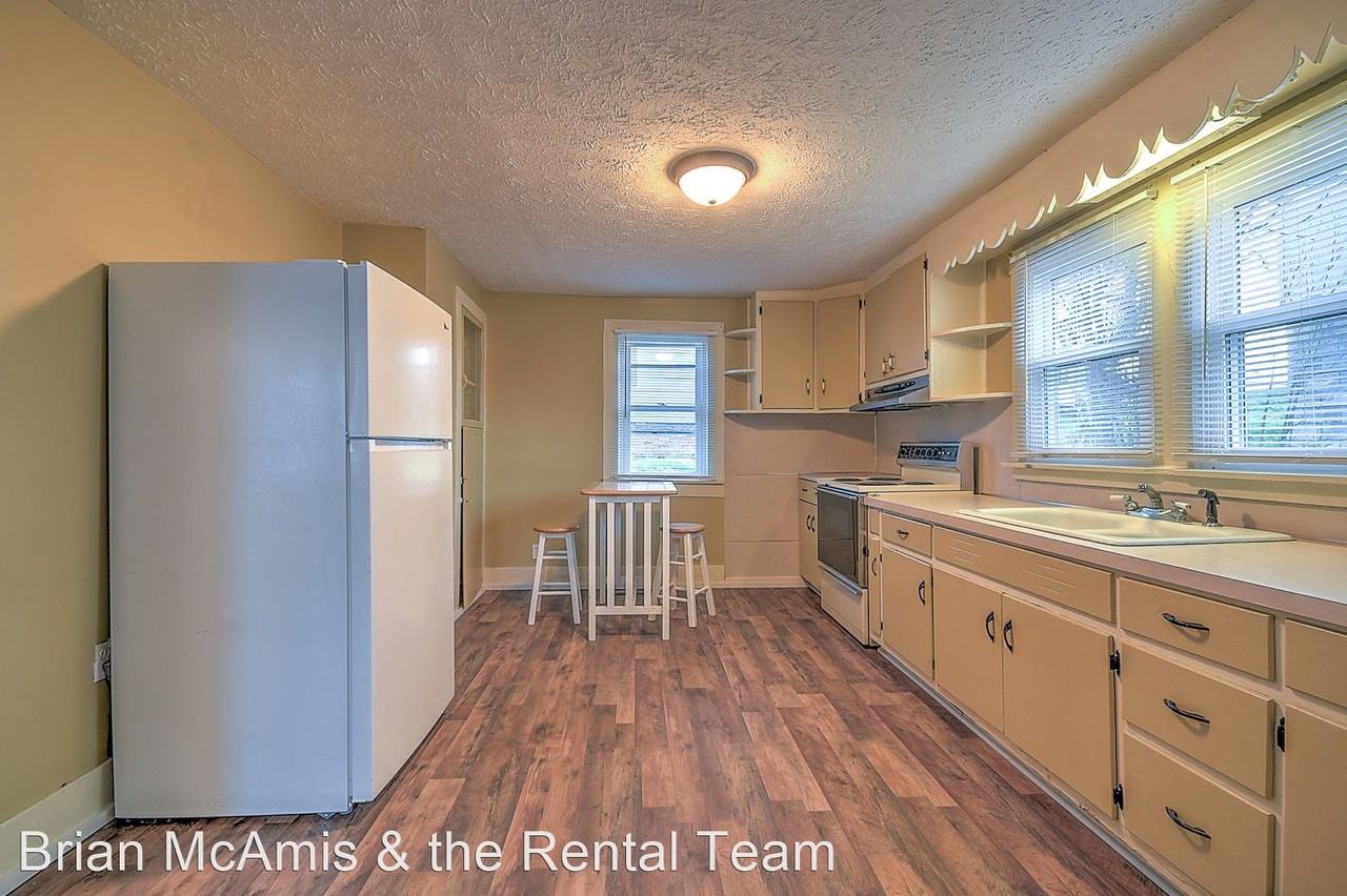 1017 Fairview Ave, Kingsport, TN 37660 2 Bedroom House for 900/month