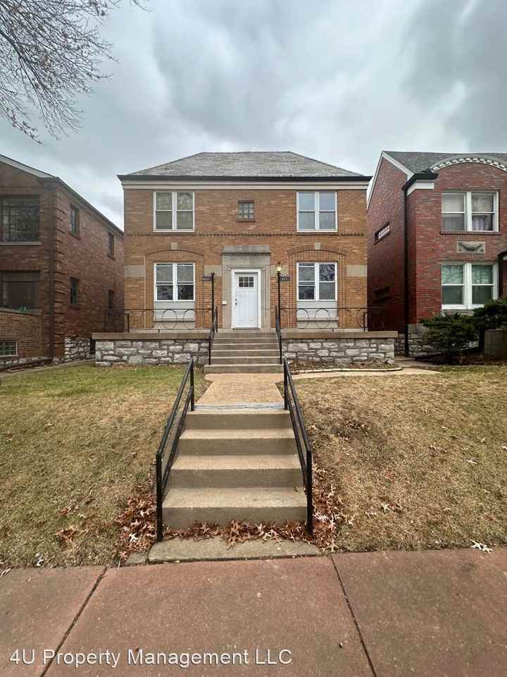 6651 Devonshire Ave Apartments in St. Louis Hills, St. Louis, MO 63109