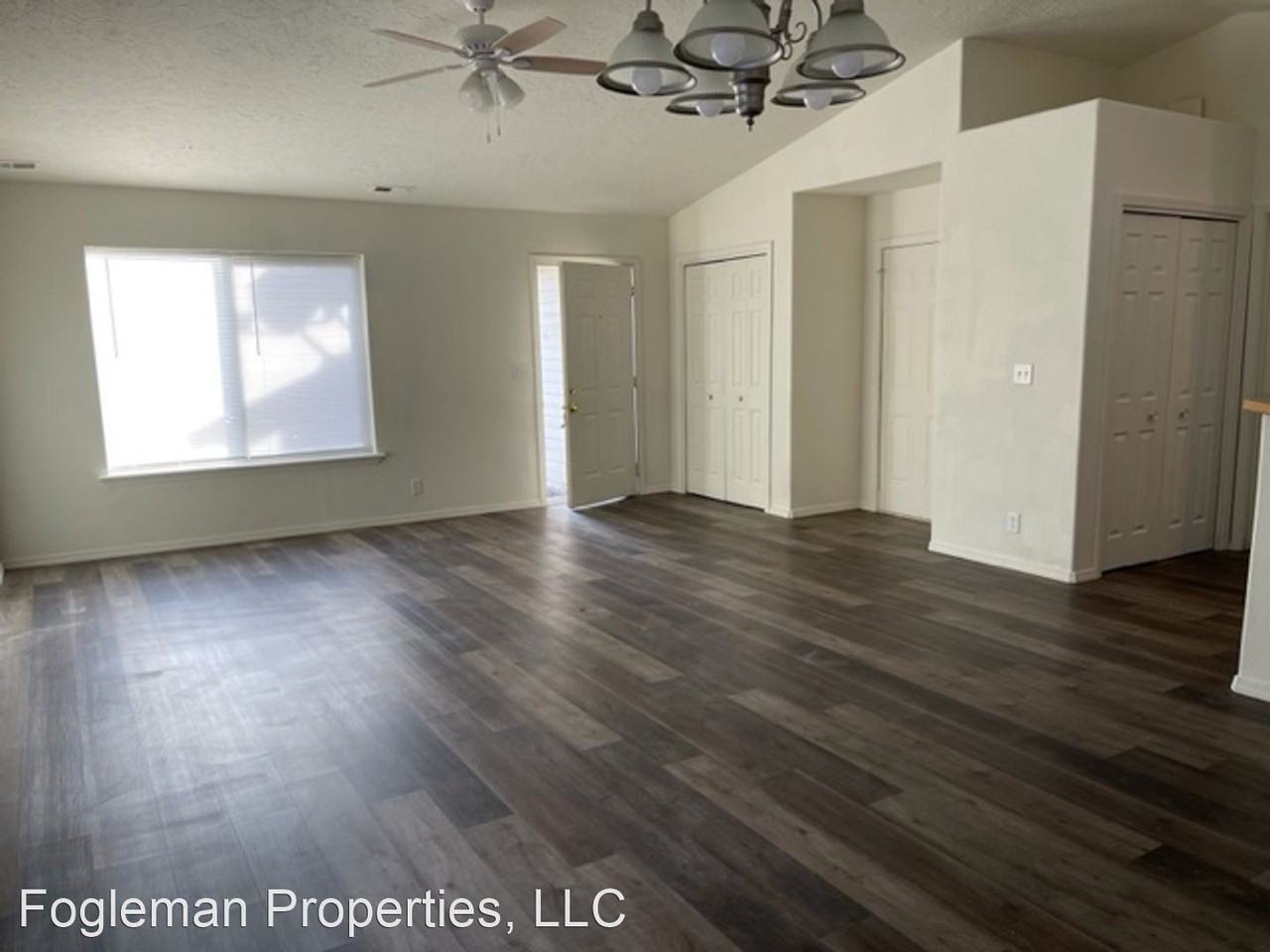 1112 Freedom circle/ 1114 Freedom circle Apartments in Mtn Home, ID 83647 Zumper