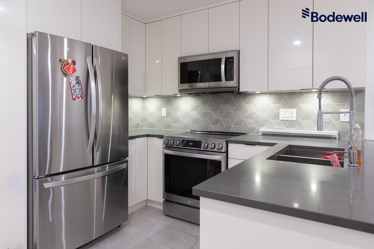 Calypso Apartments 332 Lonsdale Ave, North Vancouver, BC V7M 3M5 Zumper