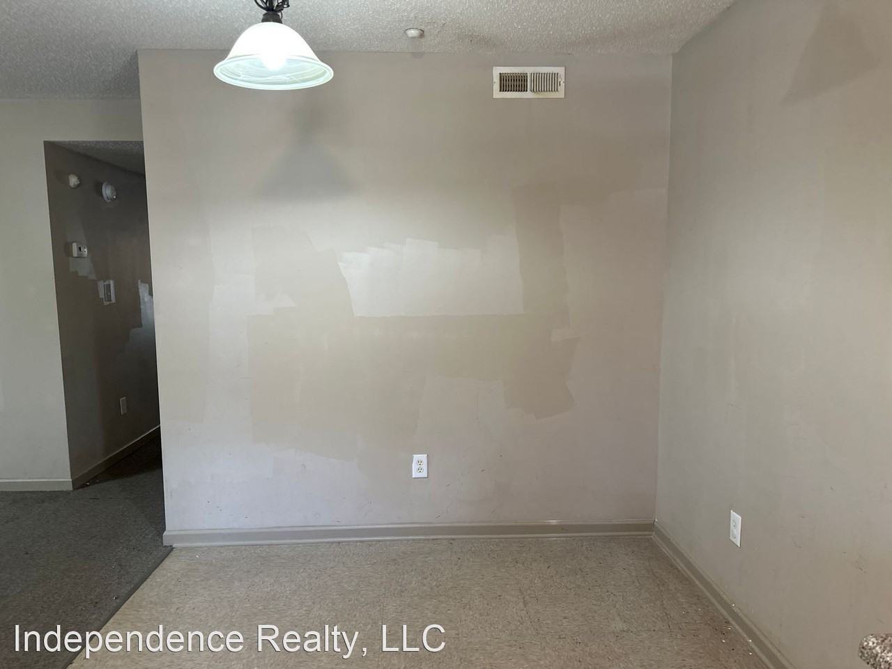 5003 Chancellor Square Apartments 5003 Chancellor Sq Nw, Huntsville