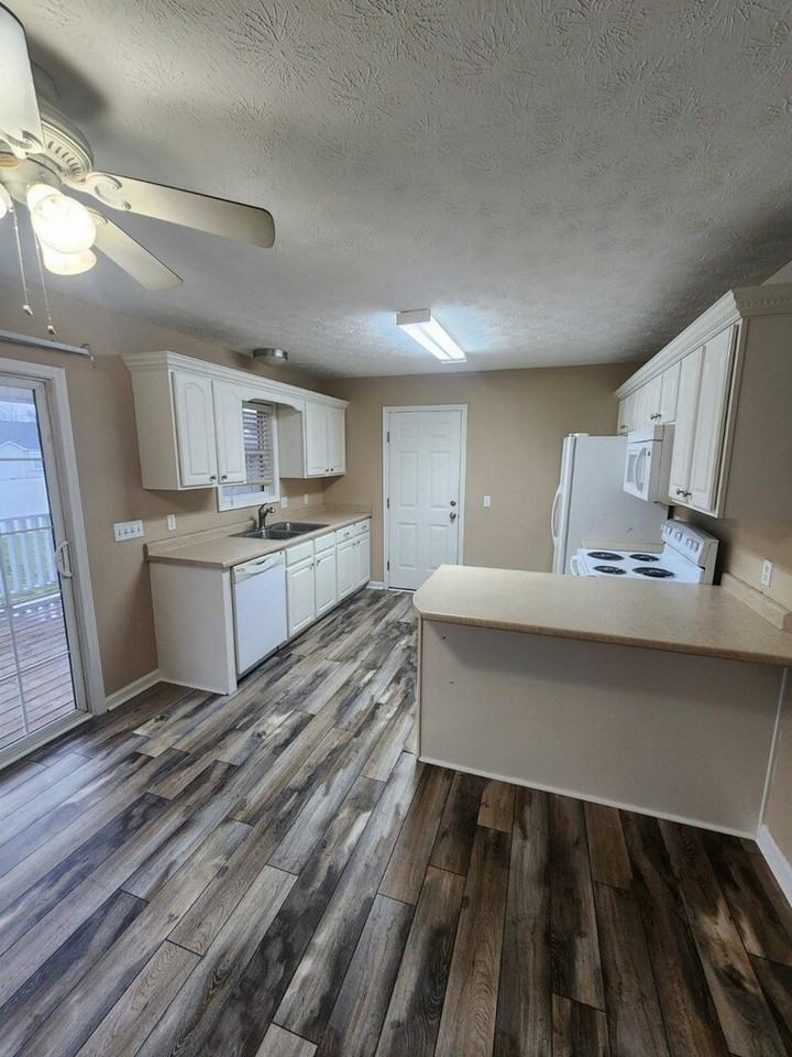 1301 Fisk Rd, Cookeville, TN 38501 3 Bedroom House for 2,200/month