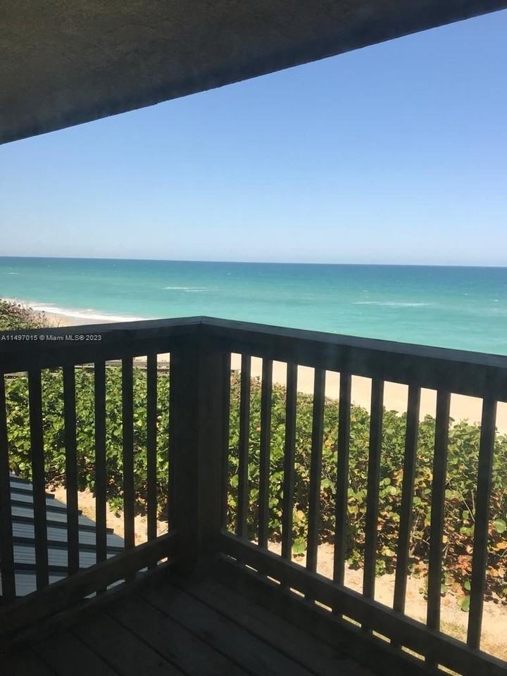 Furnished Houses for Rent In Melbourne, FL Rental Homes with Couches