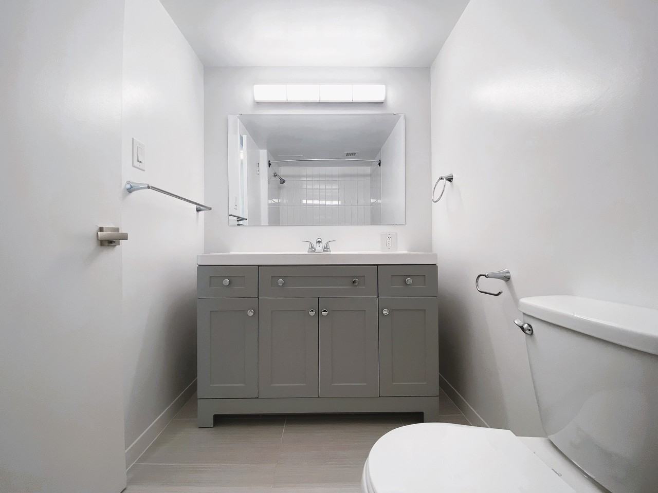 5501 Adalbert Apartments 5501 Av Adalbert, Côte SaintLuc, QC H4W 2B1