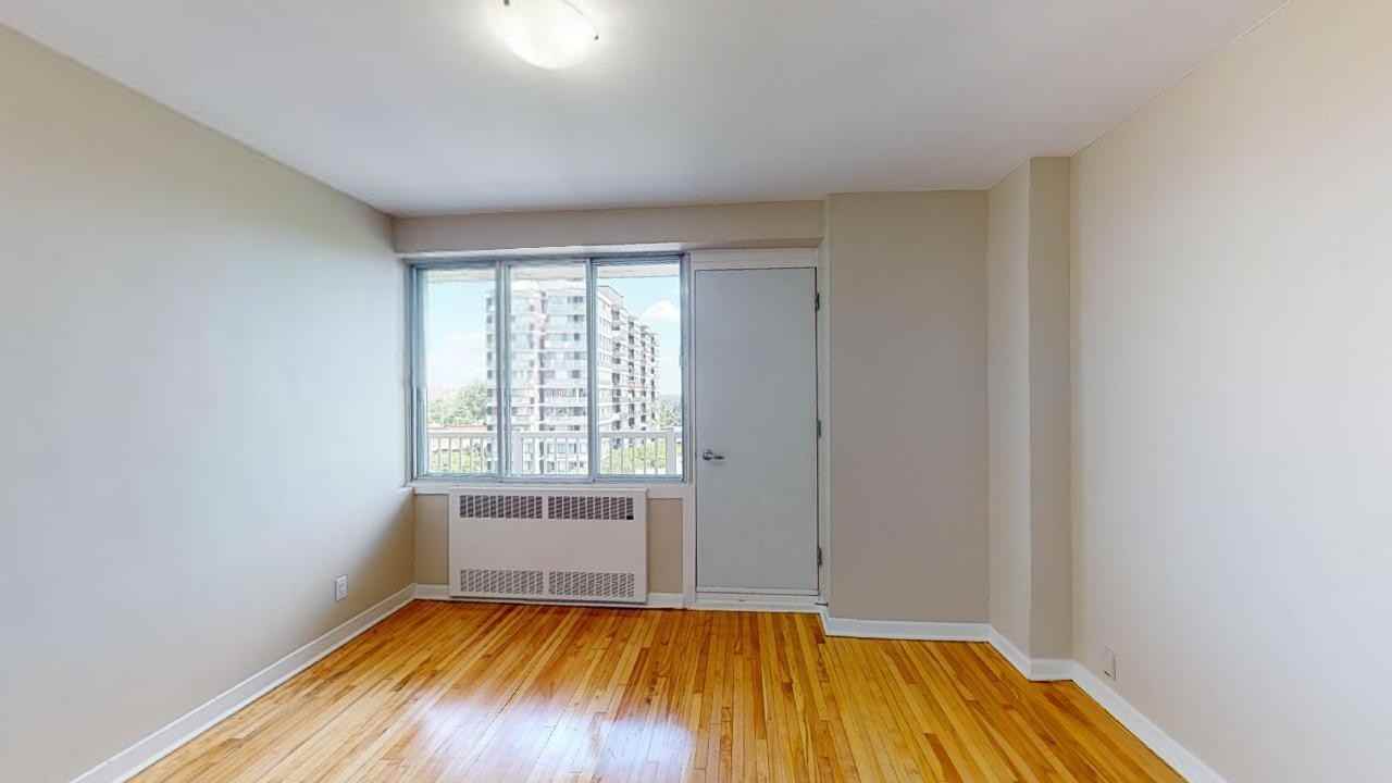 Trent & Kingsley Apartments 5550 Av Trent, Côte SaintLuc, QC H4W 2B9