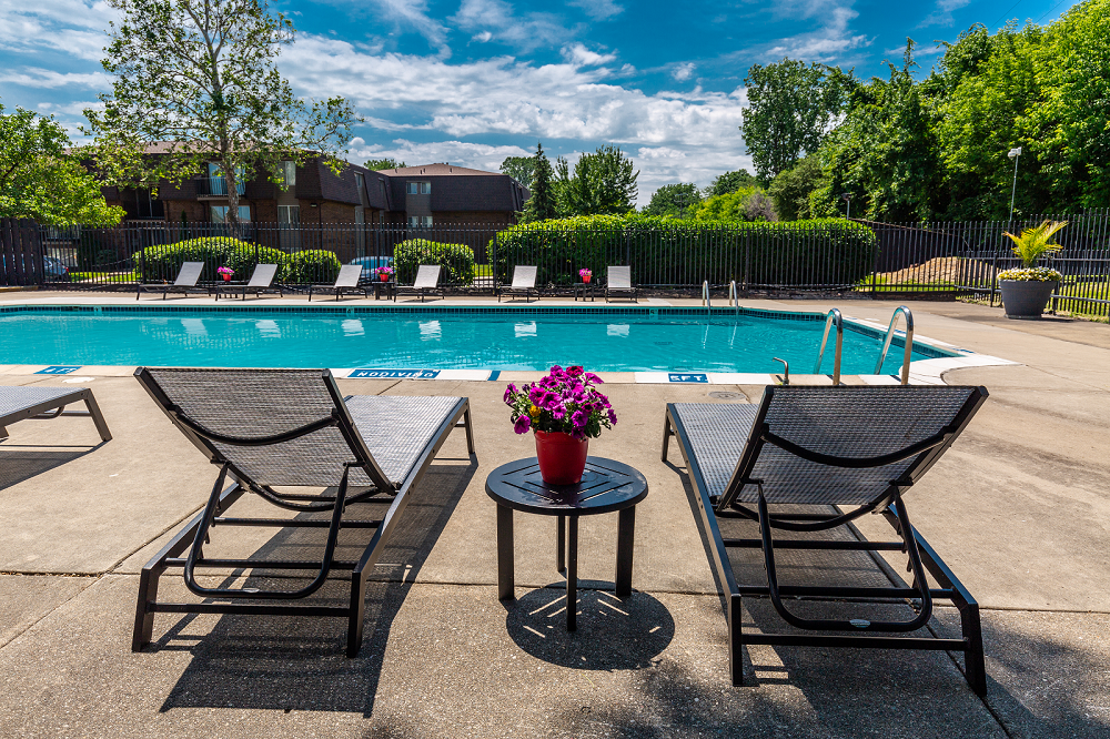 Knottingham Apartments 23128 Wellington Cres, Mount Clemens, MI 48036