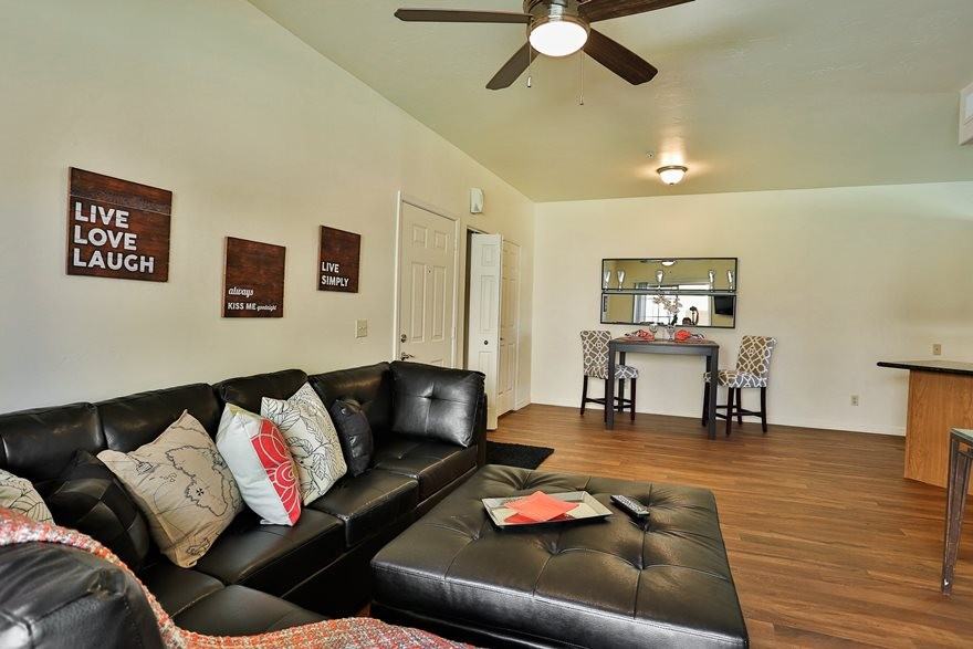 Broadstone Scottsdale Horizon Apartments 9259 E Raintree Dr