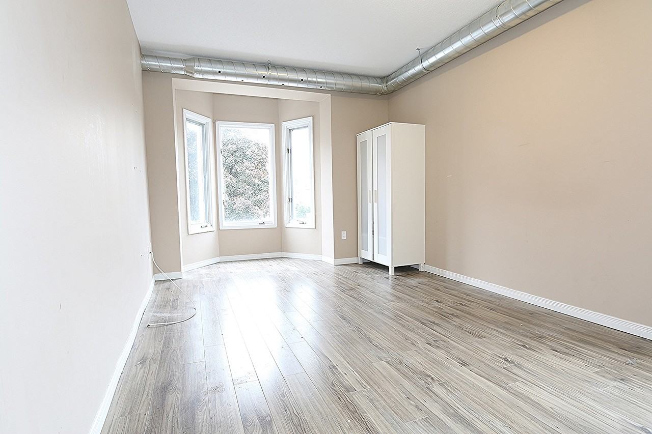 136144 Osgoode Apartments in Sandy Hill, Ottawa, ON K1N 6S4 Zumper